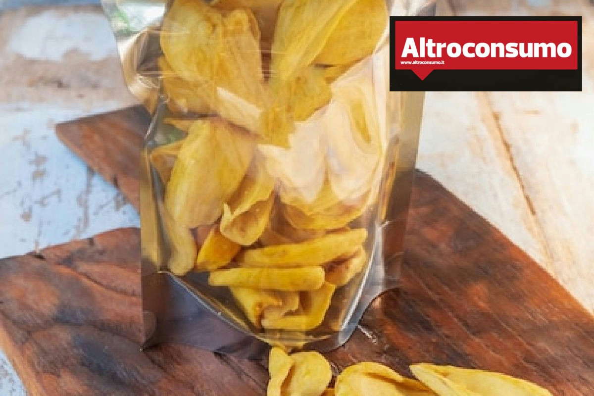 Patatine in busta, Altroconsumo svela la classifica definitiva: le migliori non sono quelle che pensi