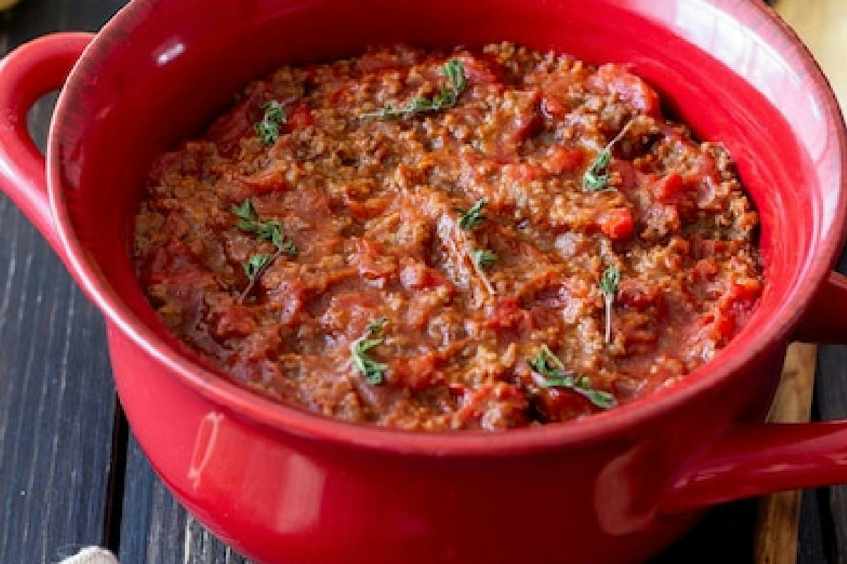 Ragù alla bolognese come quello della nonna: l’elemento segreto che cambia il sapore finale